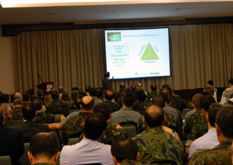  Zona Franca é tema em Curso Superior de Defesa