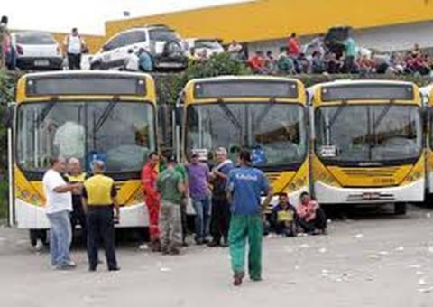 Sinetram entra na Justiça para garantir transporte e impedir greve