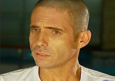 Após pagar fiança, Hudson assume que bebe e já usou maconha