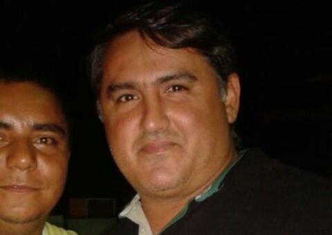 Homem morre após colidir com ônibus