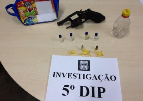 Polícia apreende adolescente com entorpecentes e arma de fogo no bairro Glória   