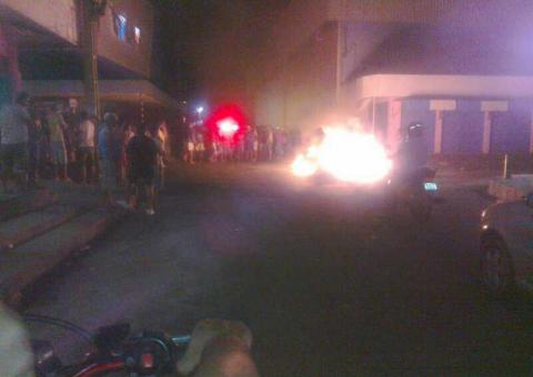 Em Manaus, novo protesto contra concessionária de energia