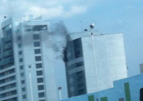 Vieiralves Business pega fogo em Manaus