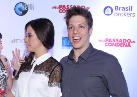  Bem mais magro, Fábio Porchat estreia "Meu Passado Me Condena"