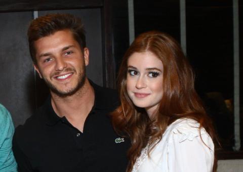 Marina Ruy Barbosa e Klebber Toledo vão a aniversário com famosos