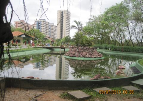 Lixo no Parque dos Bilhares