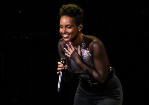  Alicia Keys anima público paulista antes de se apresentar no Rock in Rio