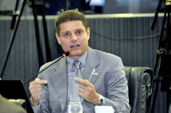 Deputado quer prudência na criação de municípios no Amazonas