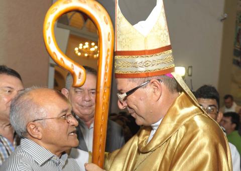  Na posse de Dom Sergio, Melo reitera apoio do Governo  às obras da igreja 