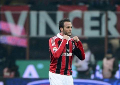  Milan atropela Lazio e chega ao pódio do Italiano