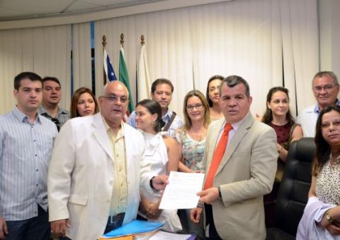 Aumento da carga horária desagrada médicos do Samu