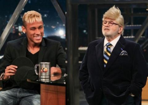 Jô soares imita o look de Neymar em entrevista com o craque