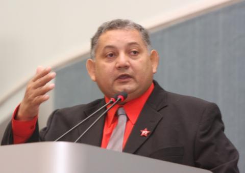 Petistas fazem emenda para manutenção do número ônibus Executivos e Alternativos 