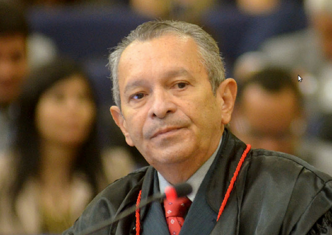 Romano explica critica a advogado, diz que Portal do Holanda tentou contaminar decisão da Corte, mas admite excesso