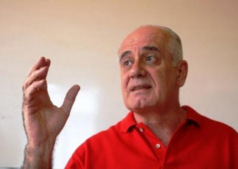 Serafim submetido a cirurgia, passa bem, mas segue internado