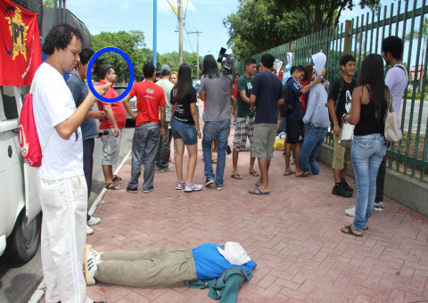  "Viúvas da Vanessa" atacam prefeito  Artur Neto