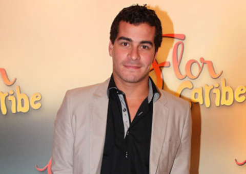 Thiago Martins lança clipe de sua primeira música solo