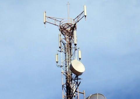 Para ter sinal da Vivo no interior Amazonas, moradores cortam cabo