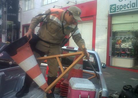 Prefeitura acaba com os "donos de ruas em Manaus"