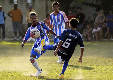 Manaus EC vence e garante vaga no Infantil de Futebol