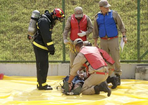 Polícia simula ataque químico e explosões na Copa de 2014