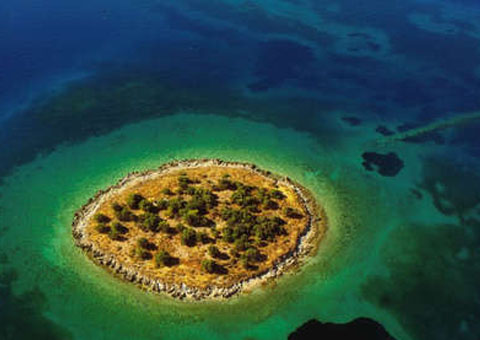 Europa vende até ilhas para pagar dívidas