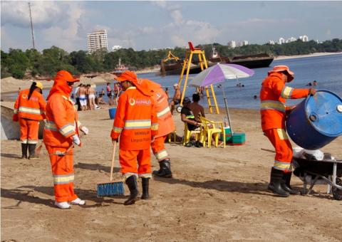 População é chamada a manter a Ponta Negra limpa