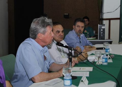 Prefeito Artur Neto participa do 36º Intercom