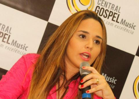 Perlla realiza coletiva de imprensa do 1º CD gospel