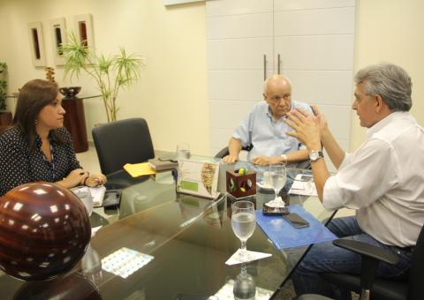 Prefeitura recebe áreas da Suframa para construir creches 