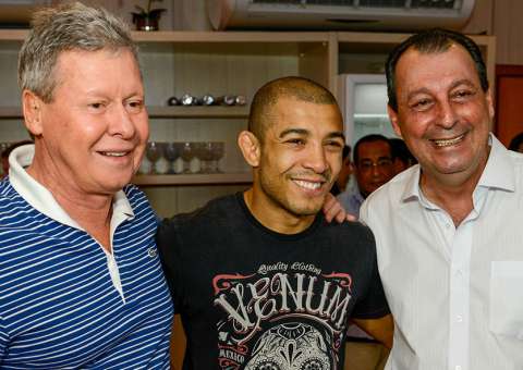  Estrutura de segurança é destacada por Omar durante desfile das Escolas de Samba