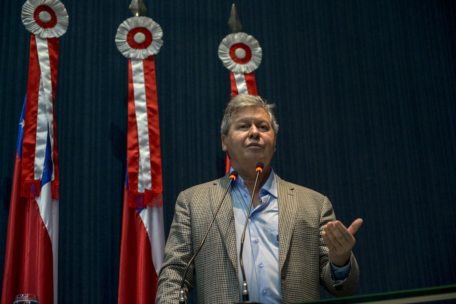 Artur defende reforma política profunda e sem prejuízos para a democracia 