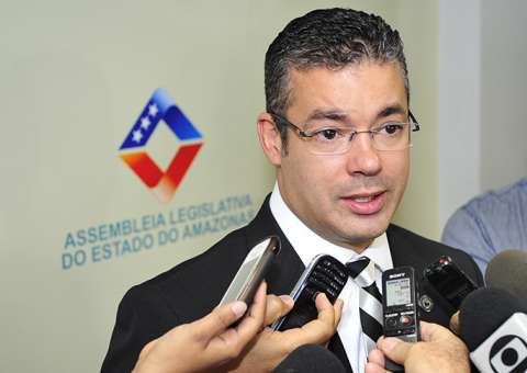 Josué Neto anuncia instalação da CPI da Pedofilia após reunião de líderes para definir os membros