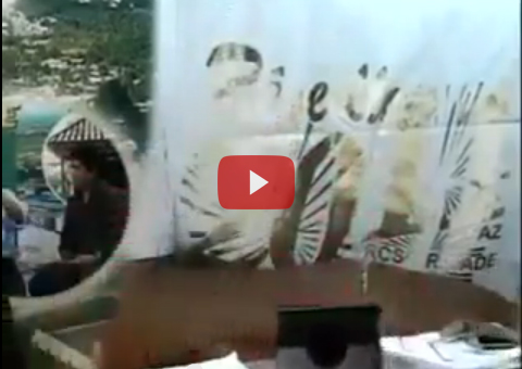 Apresentador de TV cai ao vivo no interior do Amazonas