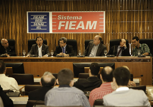 Corecon premia 'Economista e Destaque de 2014'