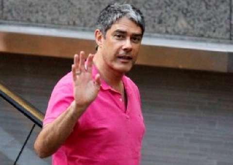 No dia das mães, William Bonner curte almoço com Fátima Bernardes e sogra