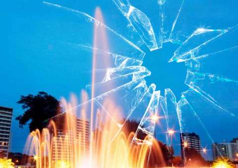 Quatro carros são arrombados na Ponta Negra neste domingo