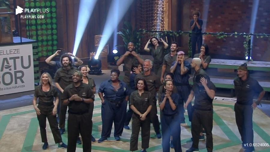 Peões reencontram participantes eliminados de 'A Fazenda' durante prova 