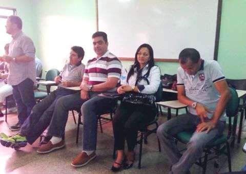 Reitor da UEA anuncia melhorias na unidade de Humaitá