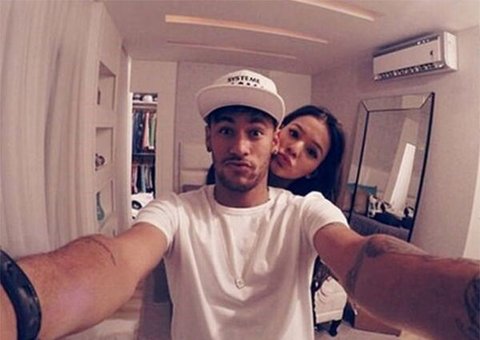 Recaída? Bruna Marquezine comenta foto de Neymar: "Vou te dar alegria"