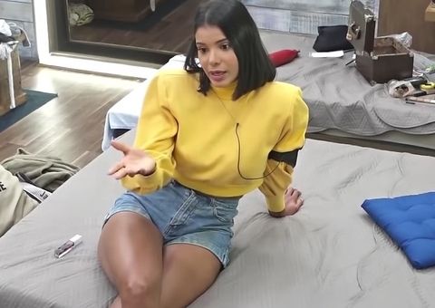 Jake diz que não é aceita como negra por ter cabelo liso