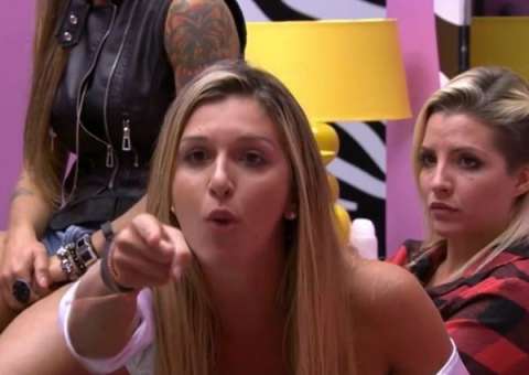 Suposto abuso volta a se assunto da casa 