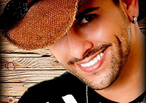 Rancho  Sertanejo comemora 4 anos de sucesso com Trio Parada Dura