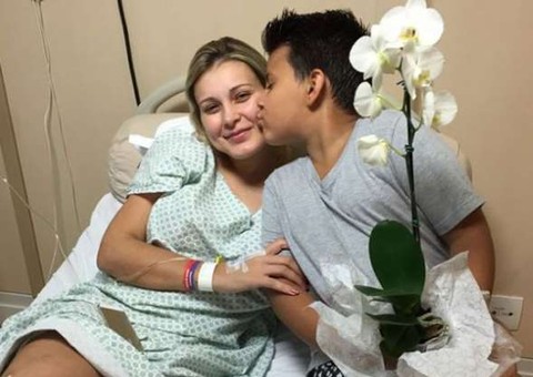 Andressa Urach passará por nova cirurgia nesta sexta