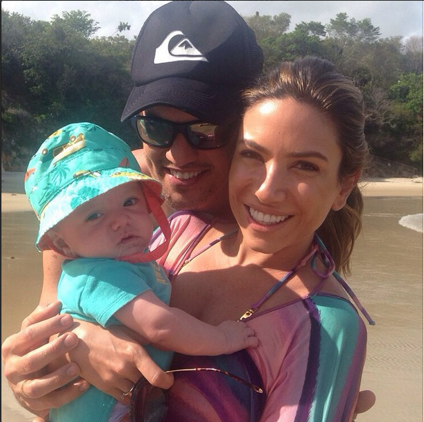 Patrícia Abravanel volta ao trabalho após licença maternidade