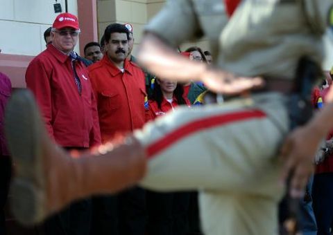 Ministro diz que Copa do Mundo no Brasil tirou voos da Venezuela