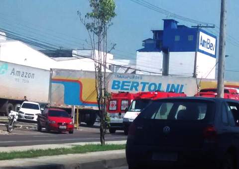 Colisão na Constantino Nery deixa 3 com traumatismo craniano