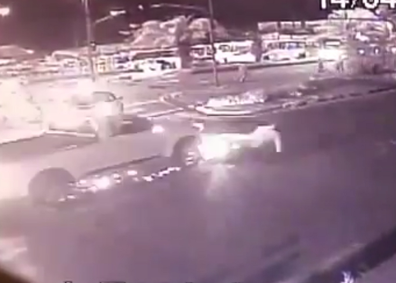  Pedestre escorrega e é atropelado ao lado do T3; veja vídeo