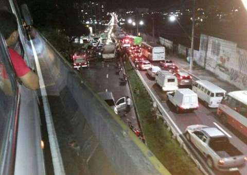 Motorista do executivo morreu, veja mais imagens do acidente que enlutou Manaus