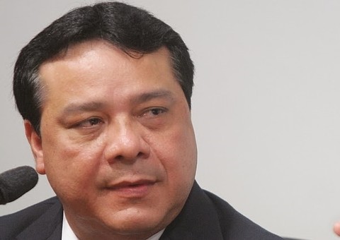 Julgamento da ação de improbidade contra Adail é adiado 